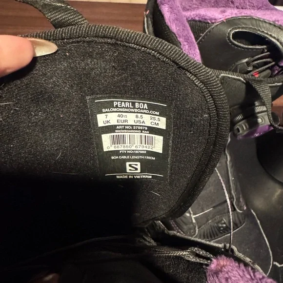 Women's Black and Purple Snowboarding Boots - Picture 5 of 6